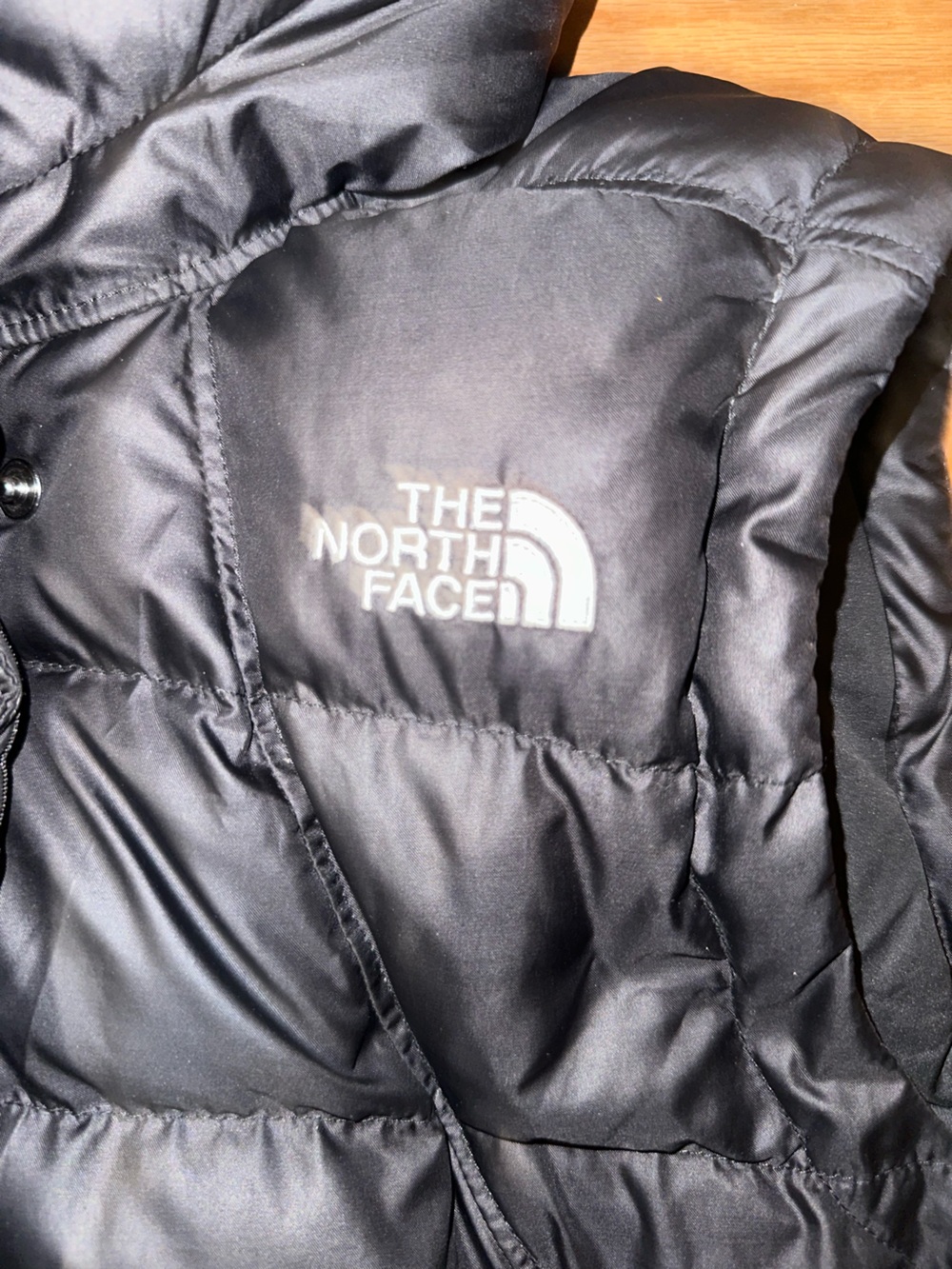 The North Face Black Quilted Puffer Vest with Logo - Picture 2 of 9